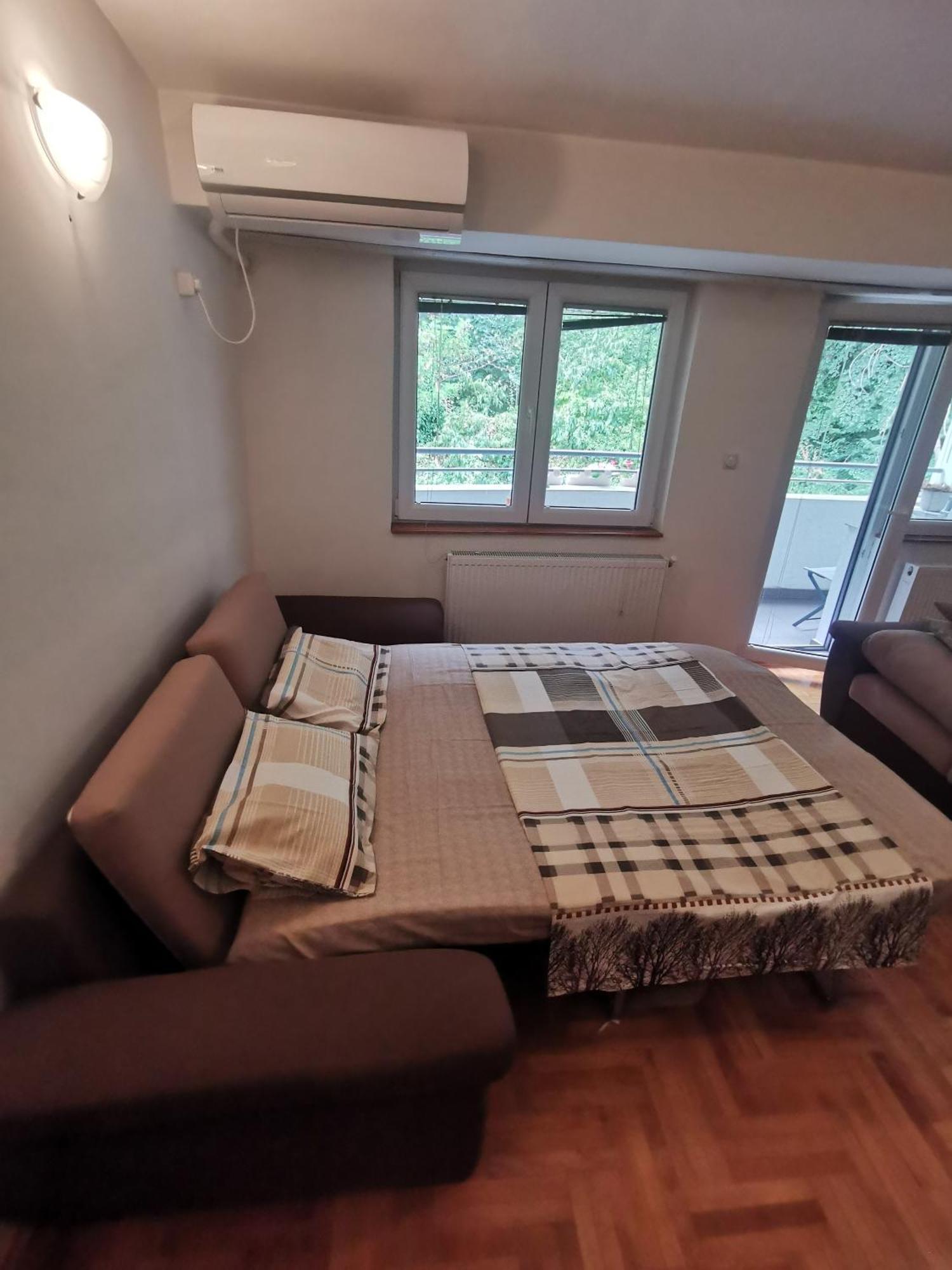 Апартаменты Zagrebska Flat Скопье Экстерьер фото